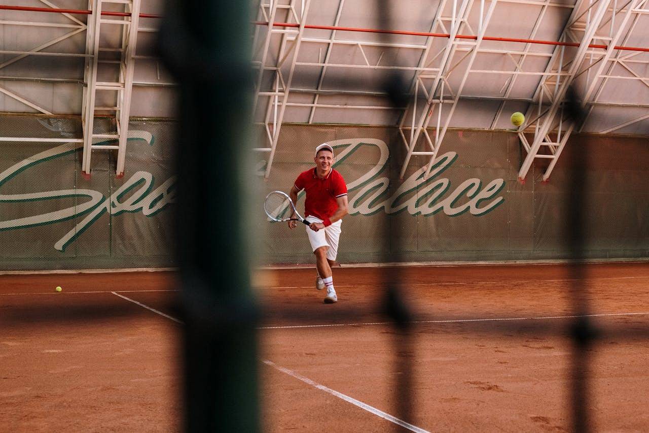 Tenis – profesjonalne zaplecze i treningi